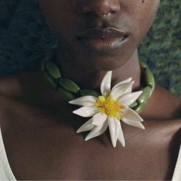 Bohemian white flower necklace A1105 - Picture 1 of 5